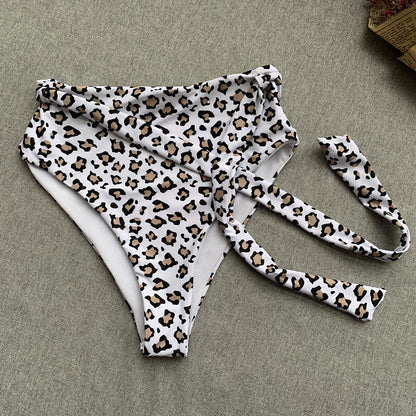Damen Badeanzug mit hoher Taille – Leoparden- und Streifenmuster
